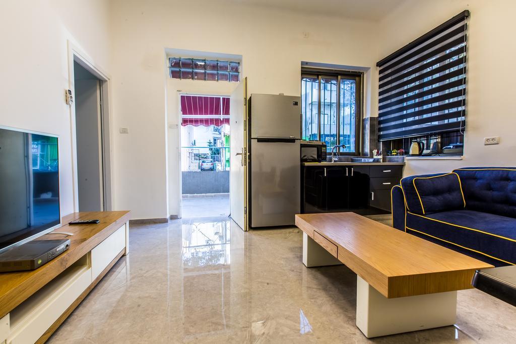 Sunset Beach Apartments Tel Aviv Esterno foto