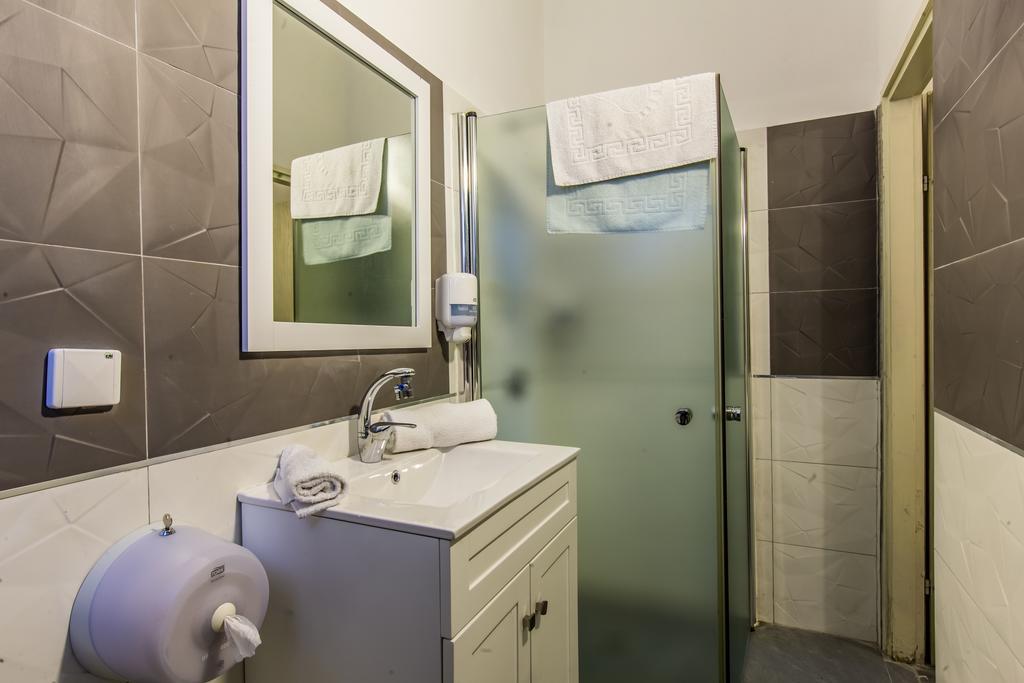 Sunset Beach Apartments Tel Aviv Esterno foto